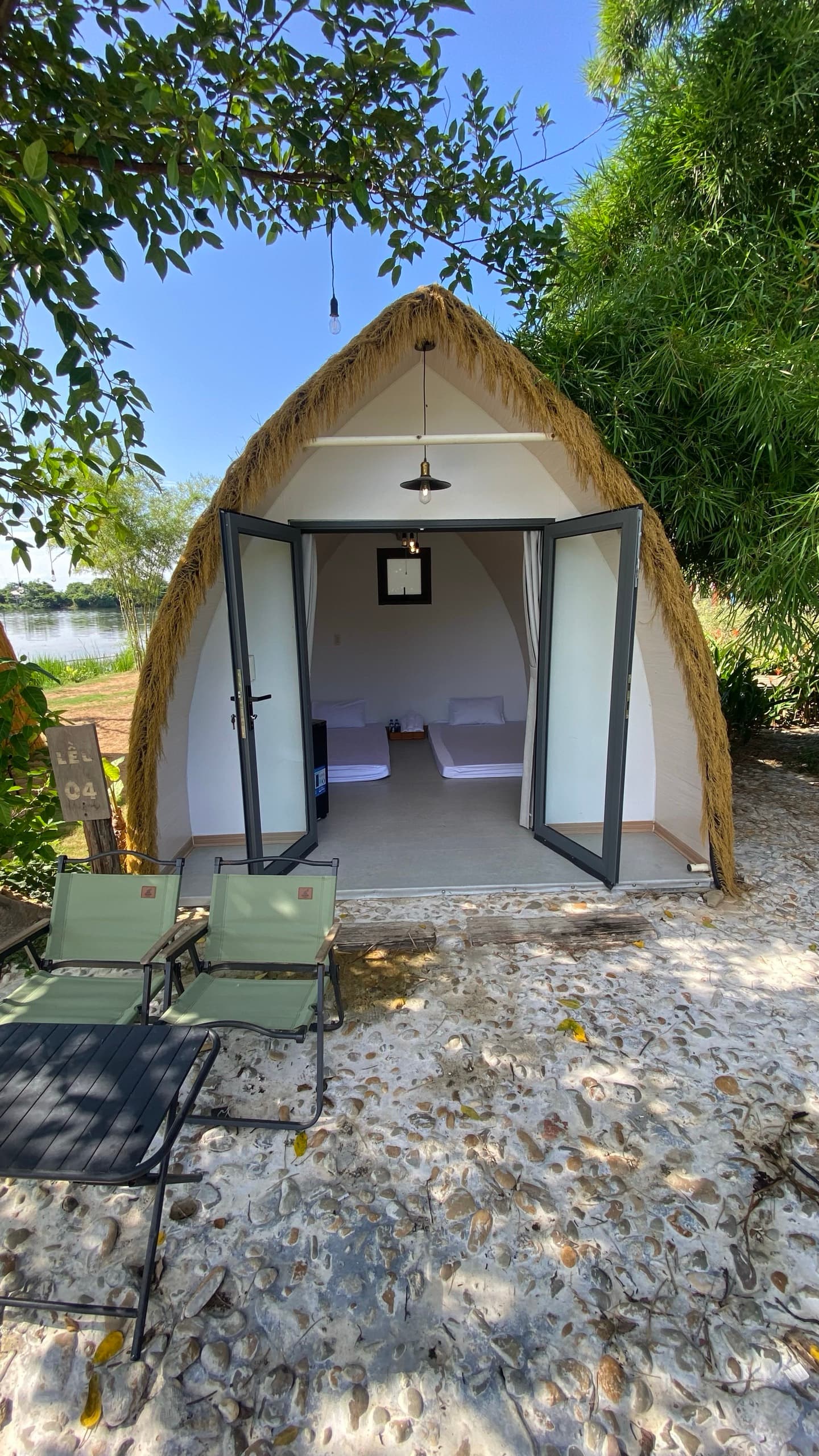 Lều Riverlodge