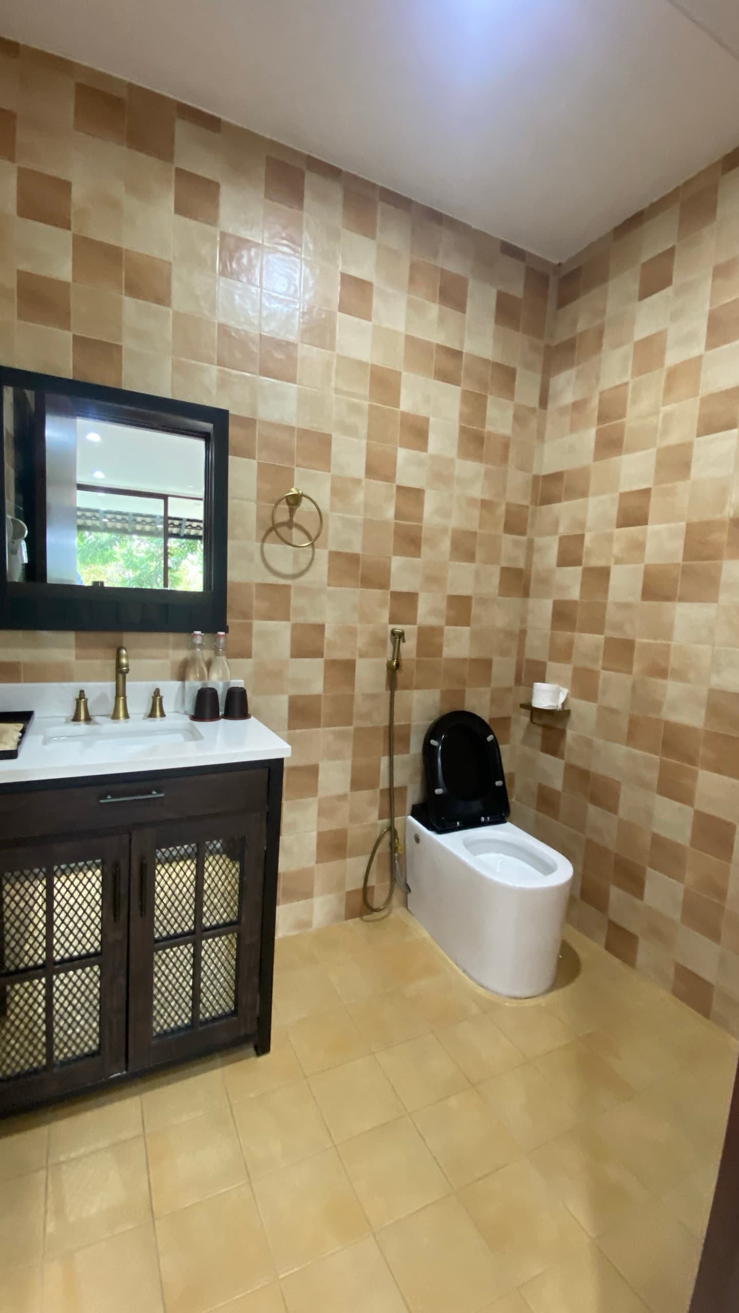 Family Riverfront Suite — 3