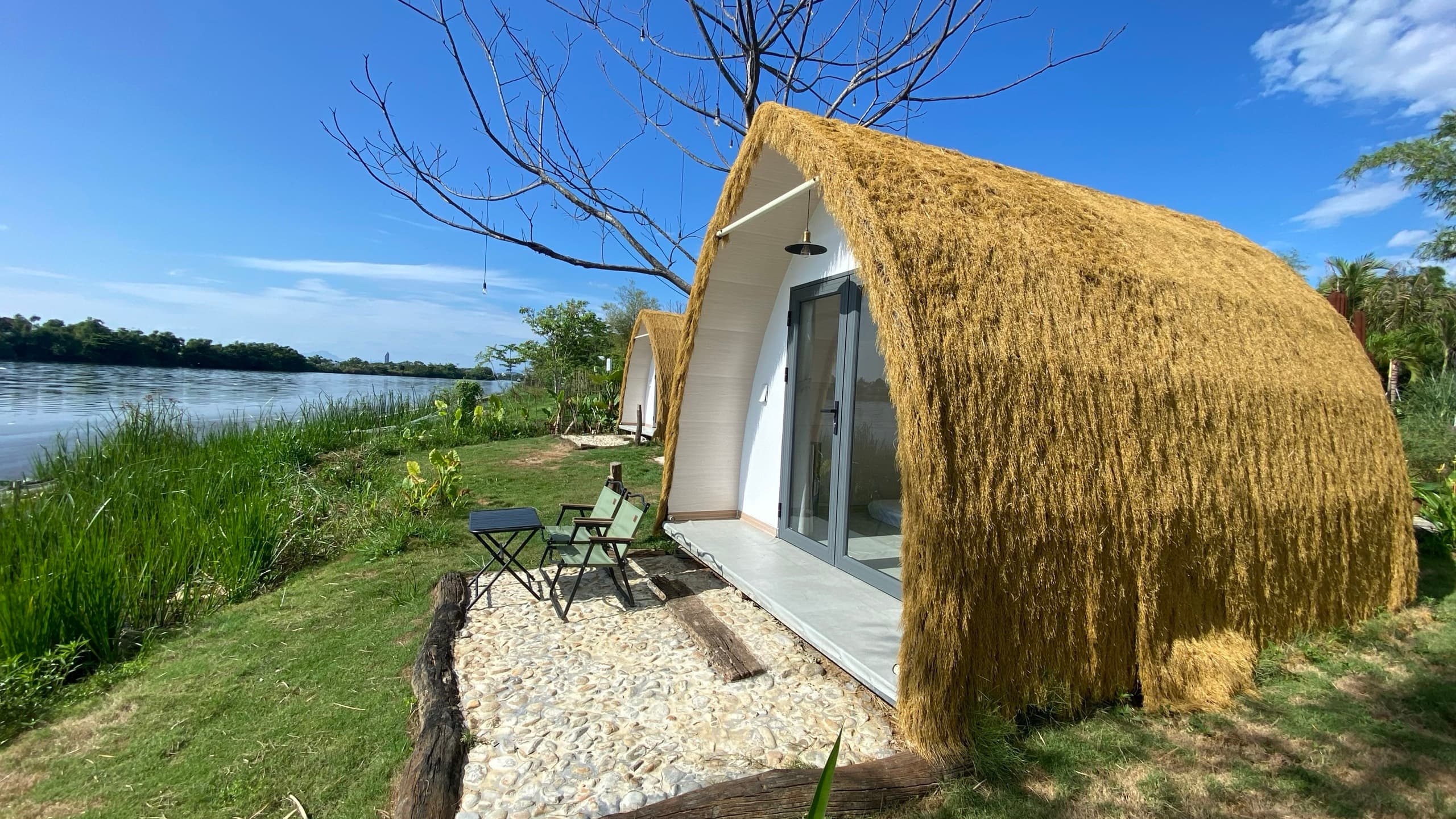 Glamping bên sông